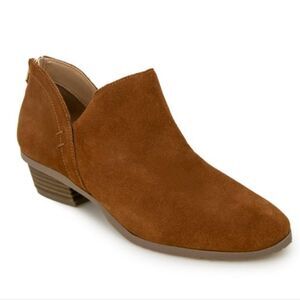 SO LOW BLOCK-HEEL SLIP-ON STYLE BOOTIE